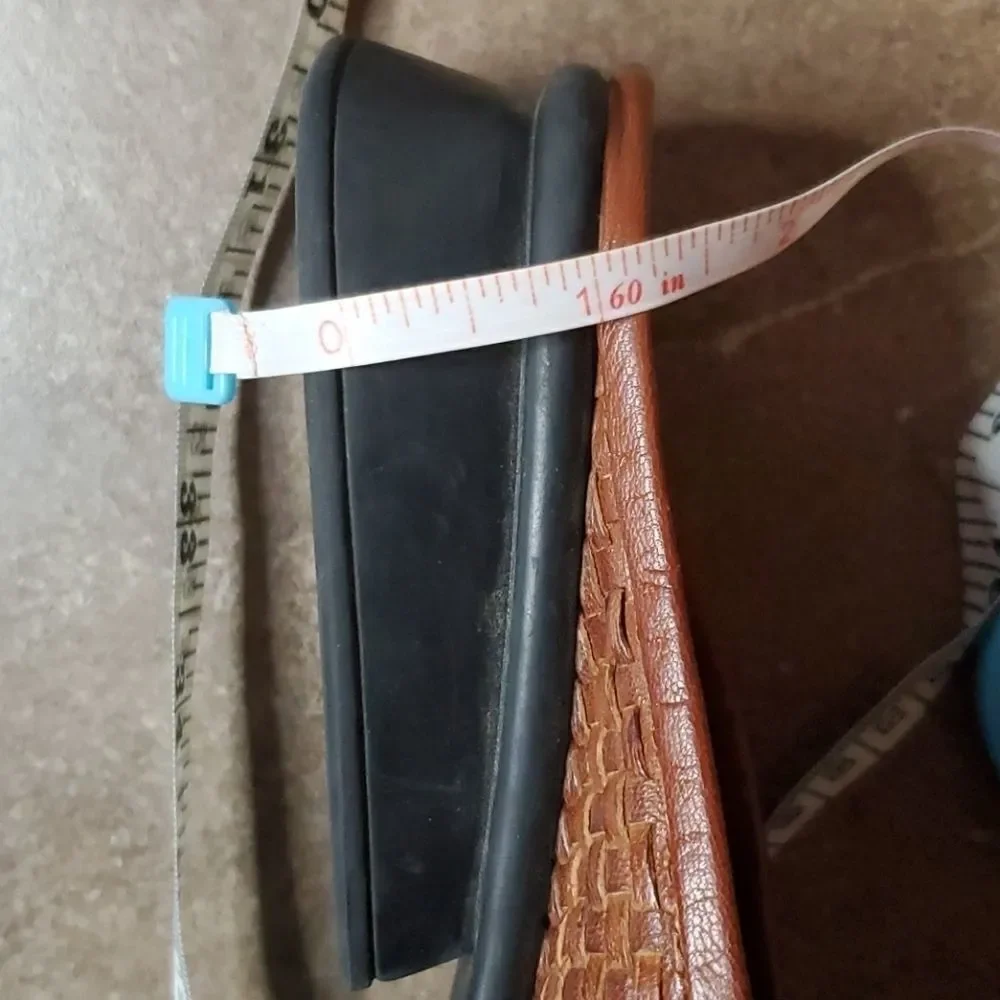 Vintage woven leather David Tate Brown Criss-Cross Sandals - Picture 12 of 13